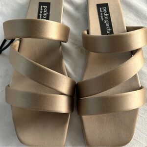 Pedro Garcia kimi square toe Satin Thong Sandal Size: 37.5 in lentil tan